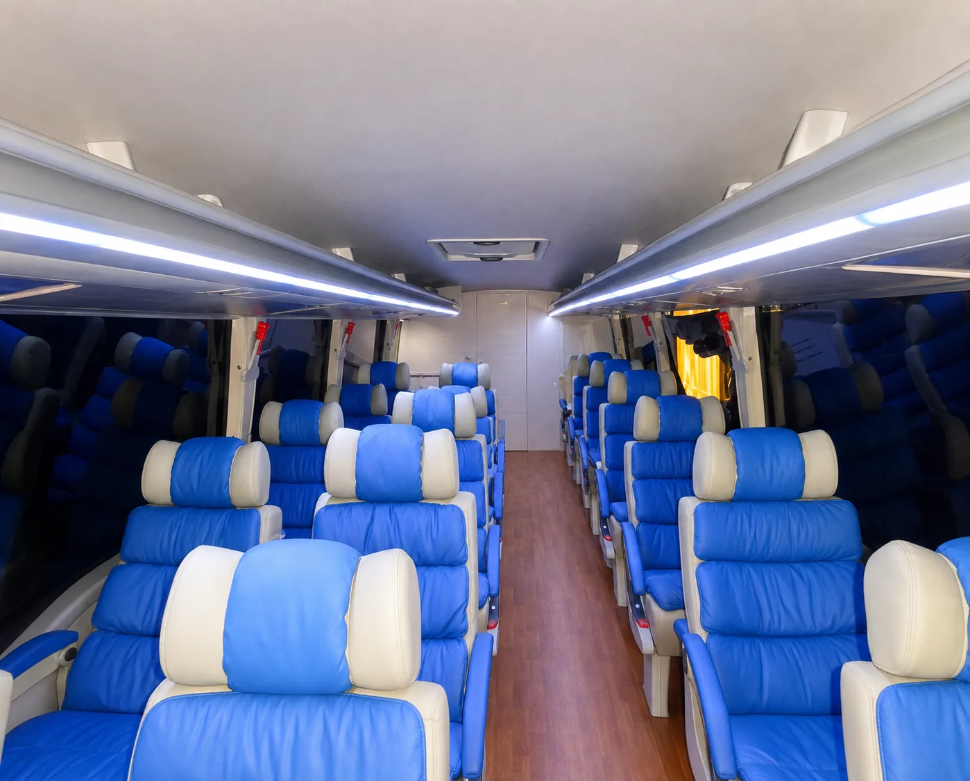 Double deck bus passenger lounge
